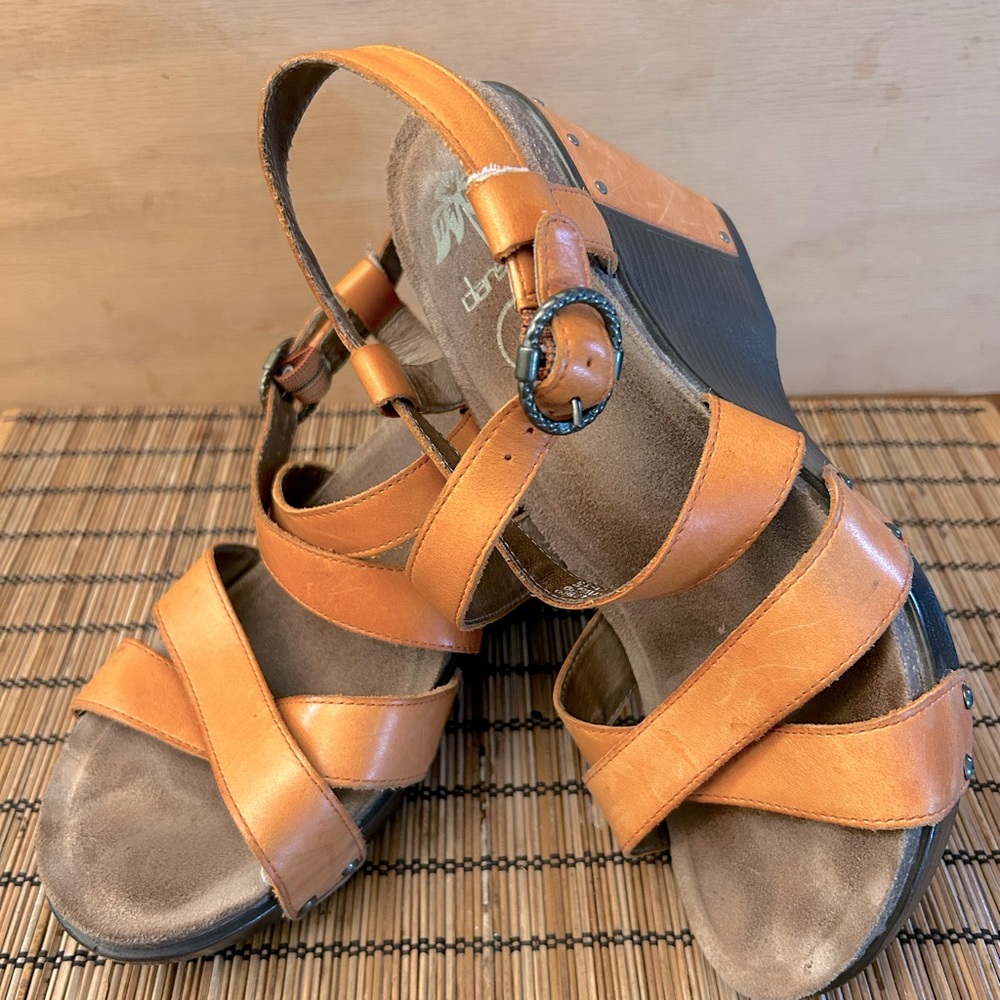 Dansko Frida Strappy Leather wedges Size 40 EU/ size 9.5US